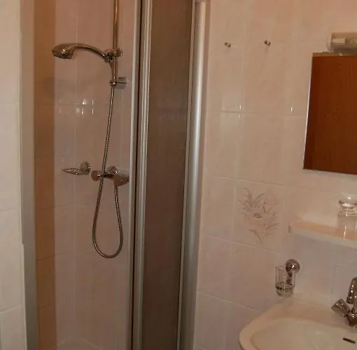 Weingut Klein-goetz ゲストハウス